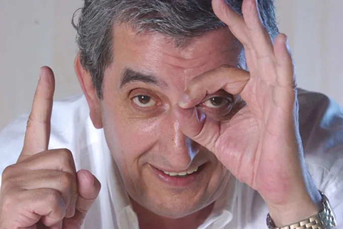 Contratar al NEGRO ALVAREZ al 011 5452-1766 - Humorista