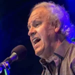 Contratar a CESAR BANANA PUEYRREDON al 011 5452-1766 - Shows en Vivo