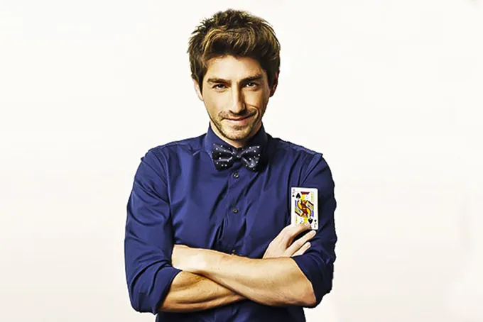 Contratar al Mago JOTA al 011 5452-1766 - Magia e Ilusionismo.