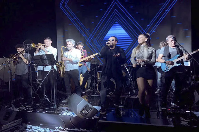 Contratar a LA DEVICHENZI al 011 5452-1766 - Banda de Covers