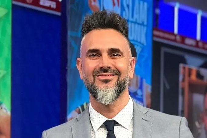 Contratar a LEO MONTERO al 011 5452-1766 - Conductor de TV.