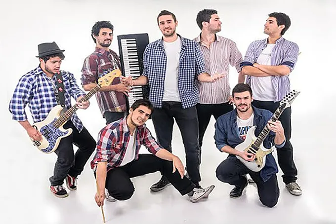 Contratar a LA CACHIRLA al 011 5452-1766 - Bandas de Covers
