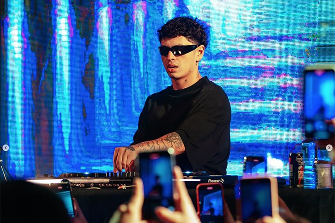 Contratar a ALAN GOMEZ DJ al 011 5452-1766 - Shows para Fiestas