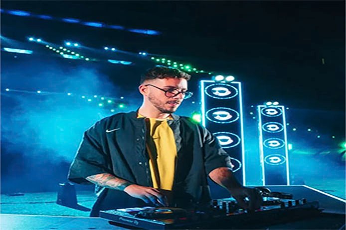 Fer Palacio contacto al: 011 5452 1766 / DJs en vivo Fer Palacio contacto al: 011 5452 1766 / DJs en vivo