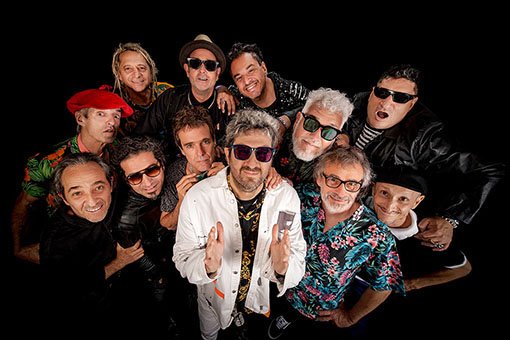 Los Auténticos Decadentes contacto al: 011 5452-1766