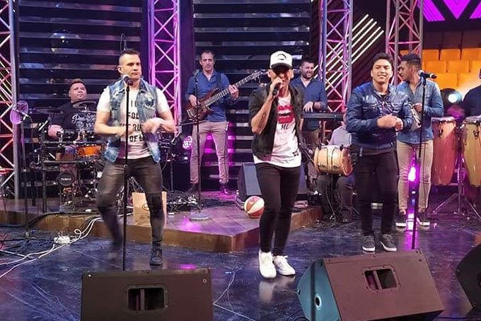 Banda XXI Contacto al: 011 5452-1766 / Shows para Fiestas