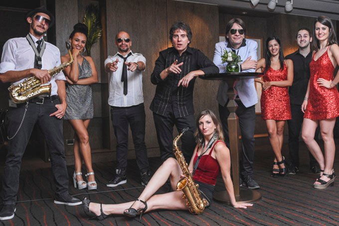 BABYDOLL Contacto al 011 5452-1766 / Bandas de Covers