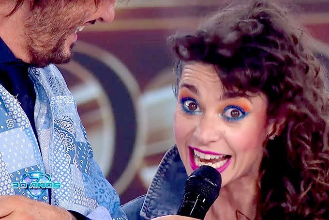 FERNANDA METILLI Contacto al 011 5452-1766 / Humor y Stand Up