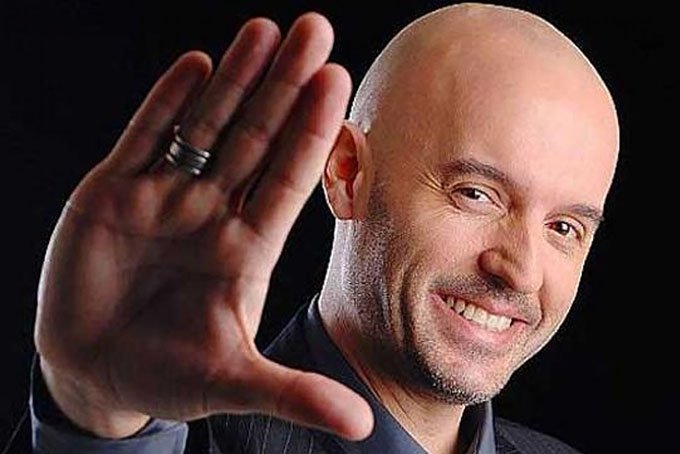 GUILLERMO LÓPEZ Contacto al: 011 5452-1766 / Conducción Eventos.