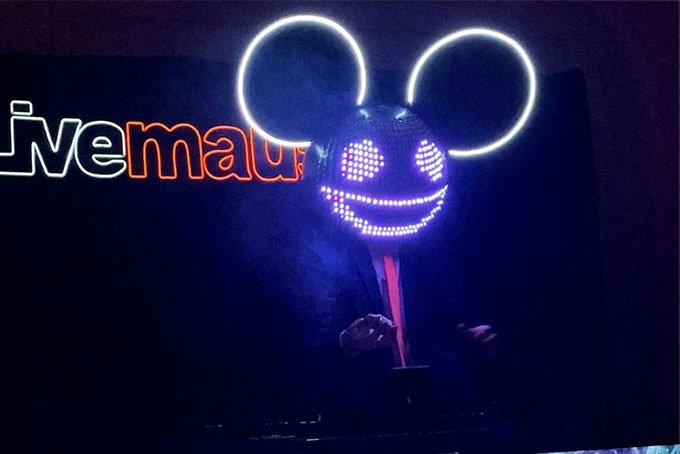 LIVEMAU5 Contacto al 011 5452-1766 / Show de Animación.