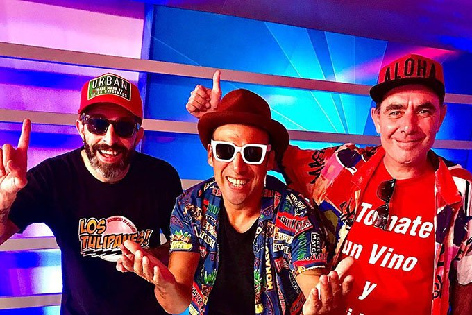 LOS TULIPANES Contacto al 011 5452-1766 - Banda en Vivo LOS TULIPANES Contacto al 011 5452-1766 - Banda en Vivo