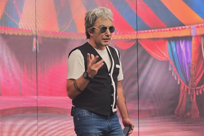 PATO BENEGAS Contacto al: 011 5452-1766 - Humor e Imitaciones.