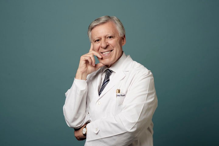 Contratar al Dr. DANIEL LOPEZ ROSETTI Contacto al: 011 5452-1766 / Charlas y Conferencias.