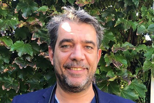 Contratar a ADRIAN CORMILLOT Contacto al: 011 5452-1766 / Charlas y Conferencias.