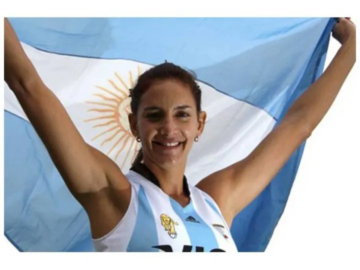 Contratar a LUCIANA AYMAR Contacto al: 011 5452-1766 / Charlas y Conferencias.