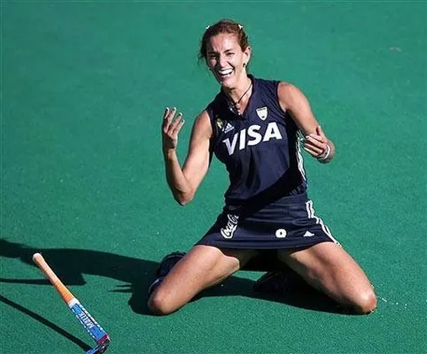 Contratar a LUCIANA AYMAR Contacto al: 011 5452-1766 / Charlas y Conferencias.