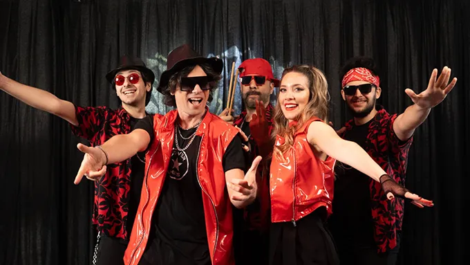 Contratar a COVER HITS al 011 5452-1766 - Bandas de Covers