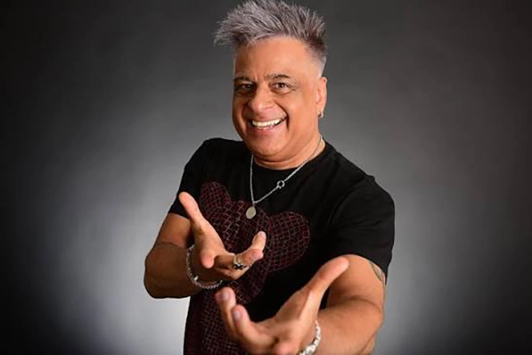 Contratar a MARCELO IRIPINO al 011 5452-1766 - Contacto para Eventos y Festivales.